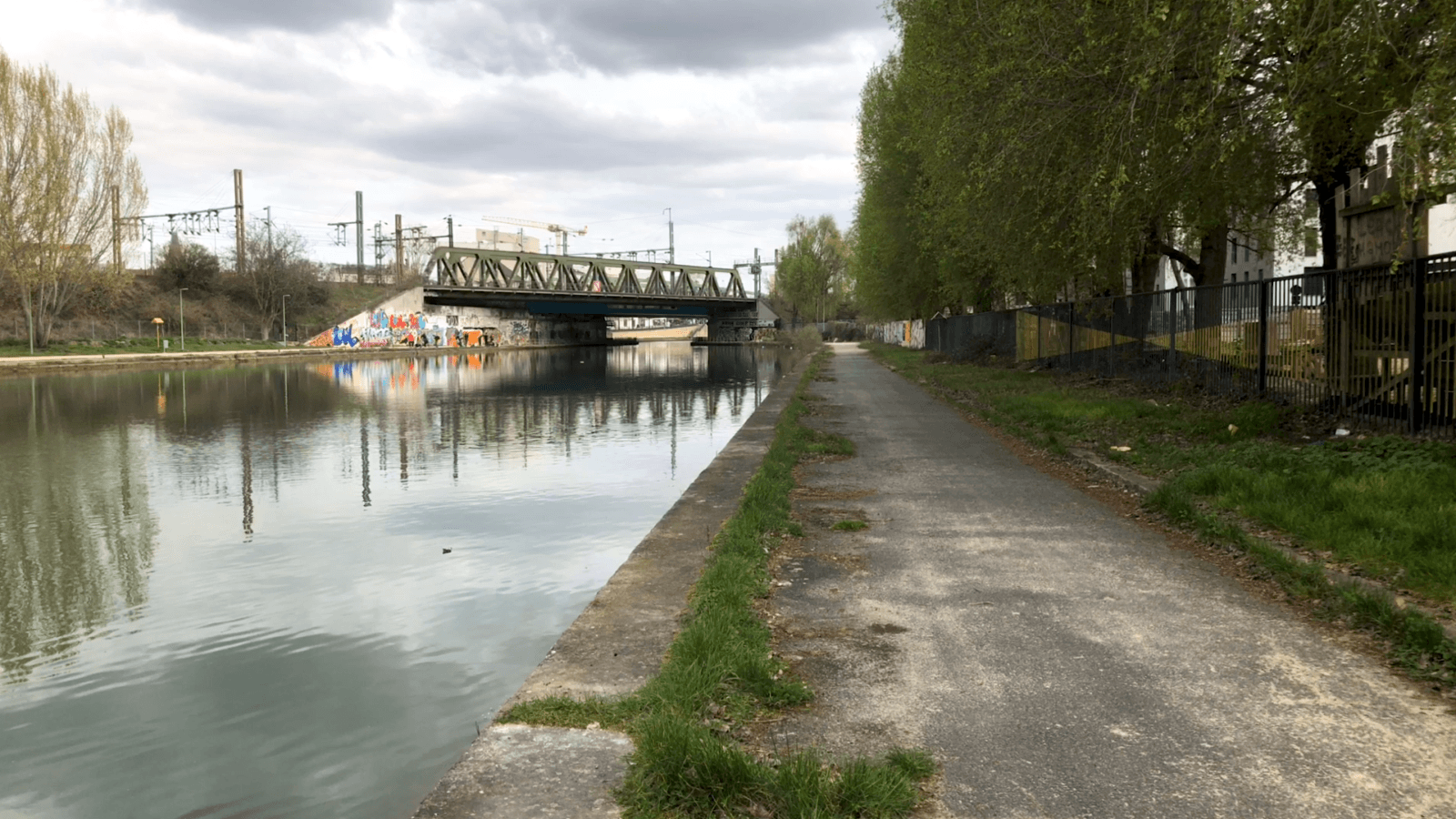 La ferme pédagogique de la Butte Pinson - LaToileBlanche.tv